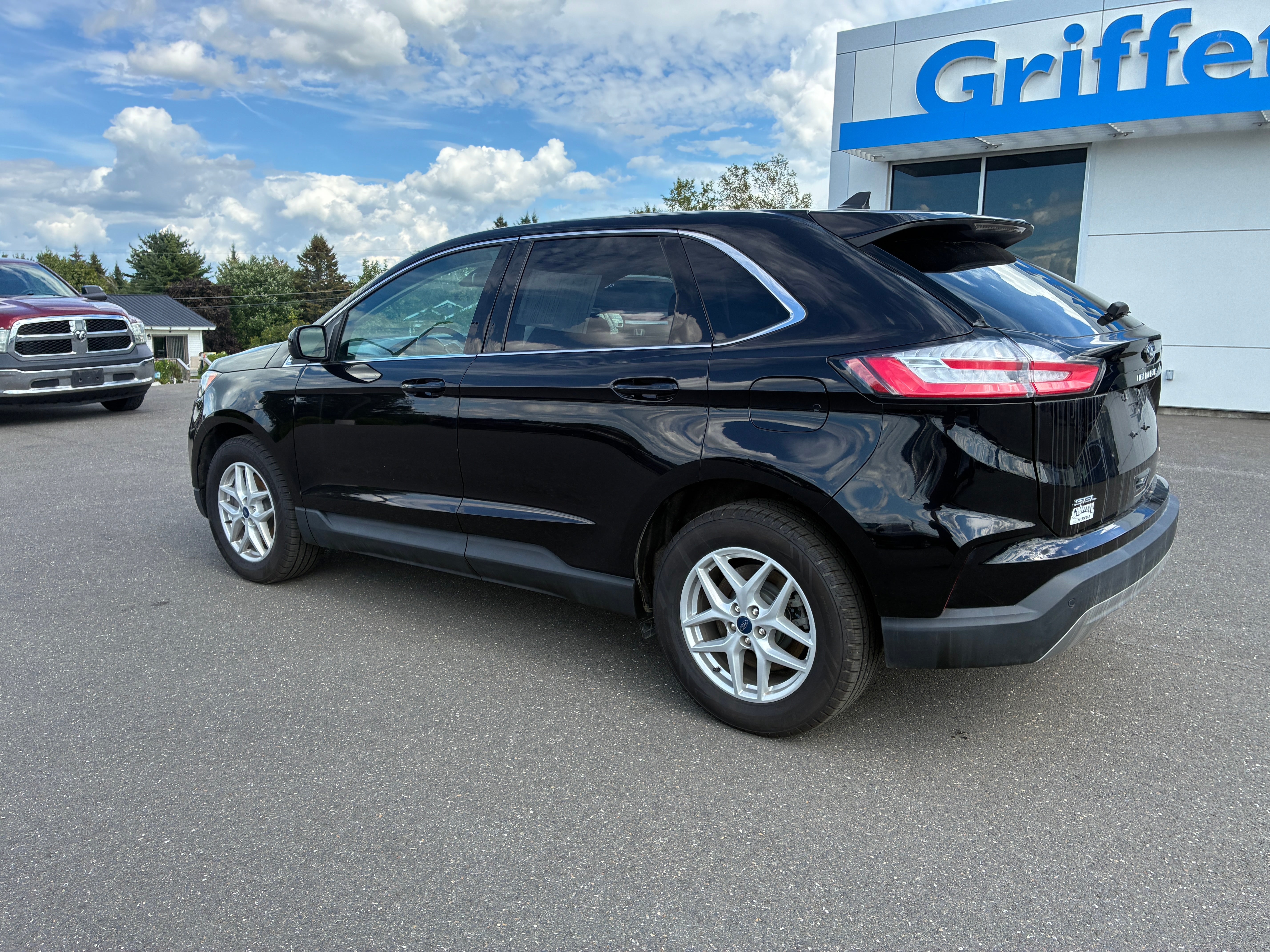 2022 Ford Edge SEL