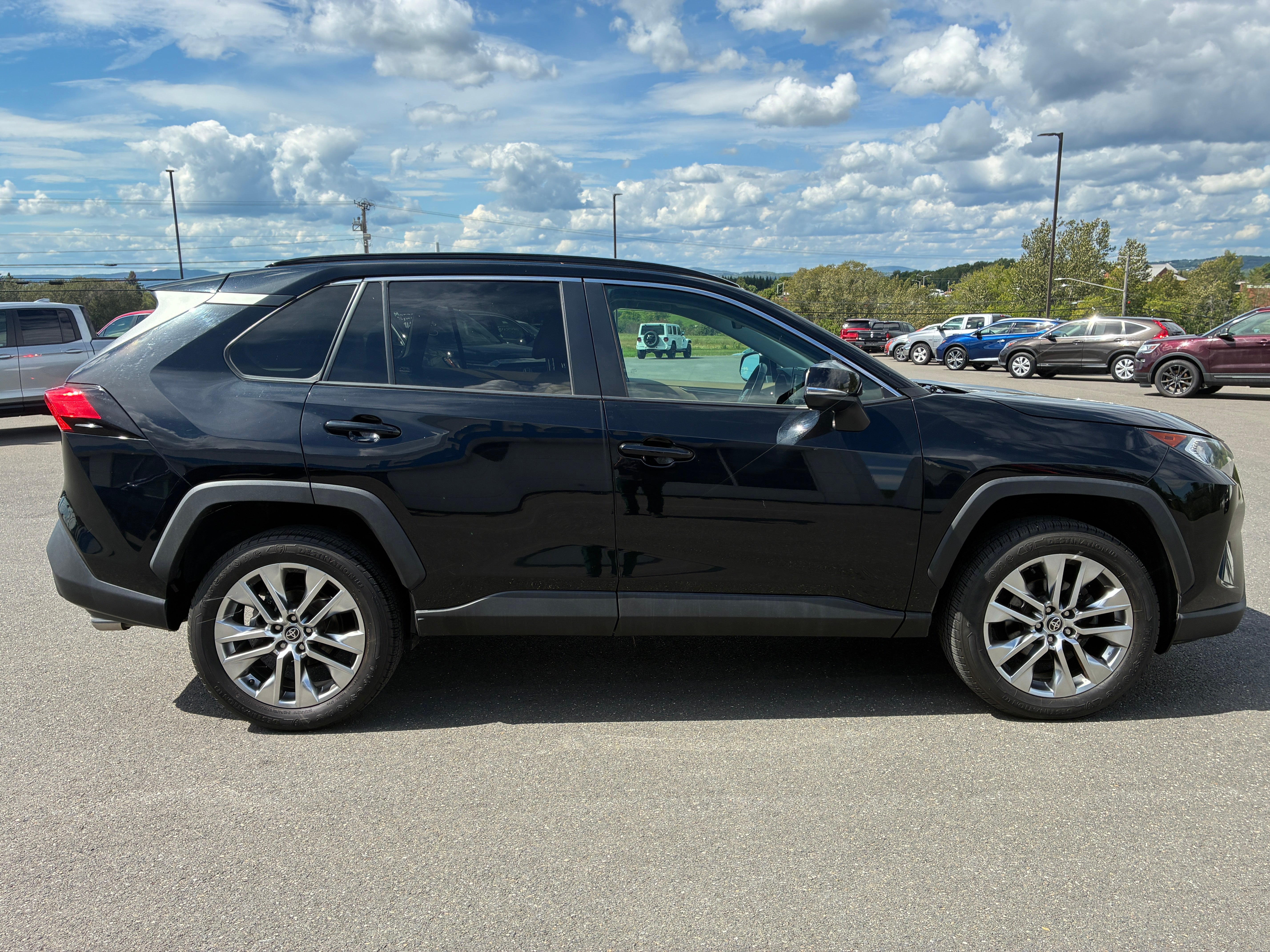 2021 Toyota RAV4 XLE Premium