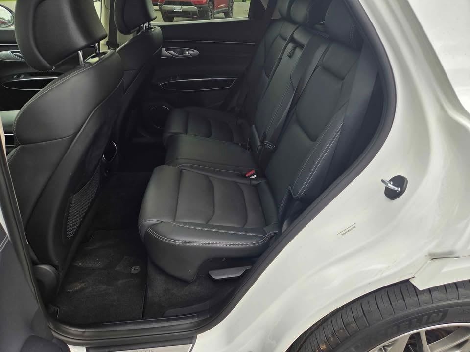 2025 Genesis GV70 2.5T
