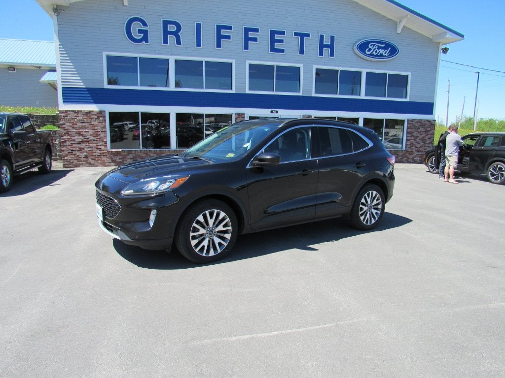 2022 Ford Escape Titanium