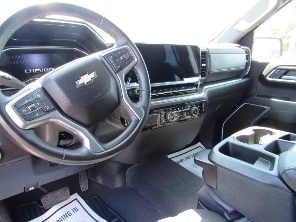 2025 Chevrolet Silverado 1500 LT LT1
