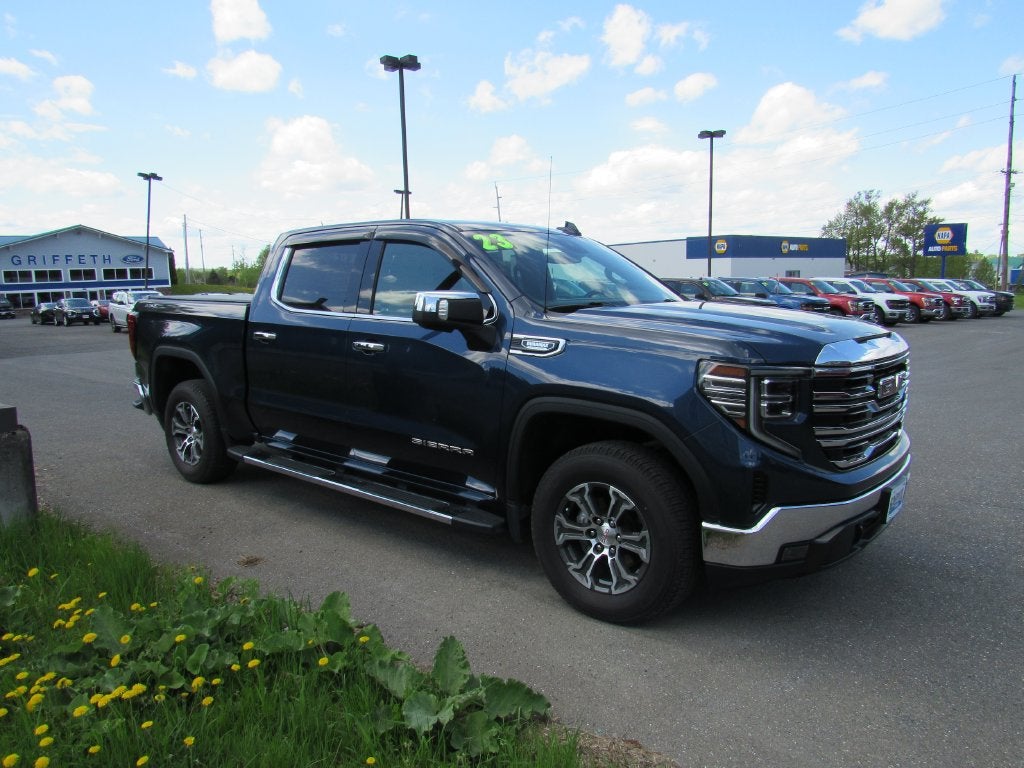 2023 GMC Sierra 1500 SLT