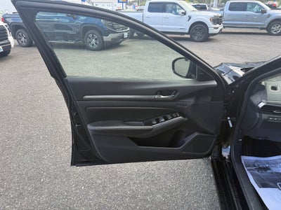 2024 Nissan Altima Base